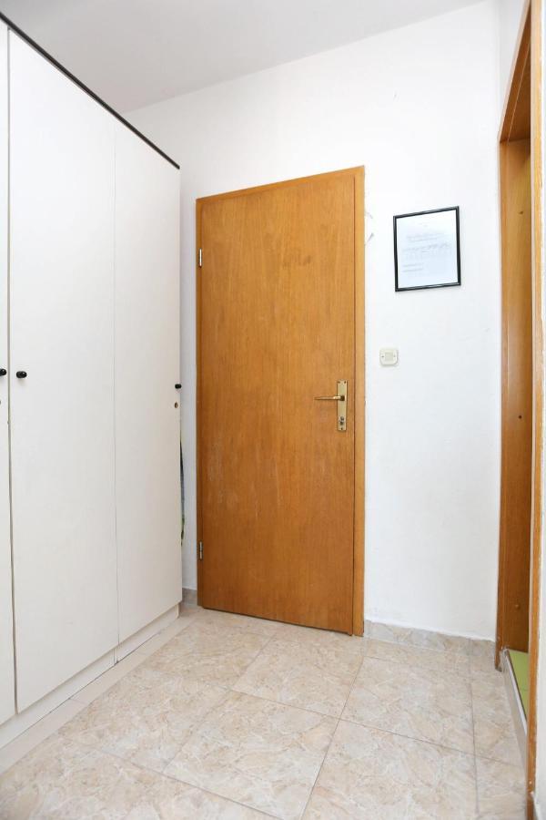 Apartments By The Sea Marusici, Omis - 1024 Мимице Екстериор снимка