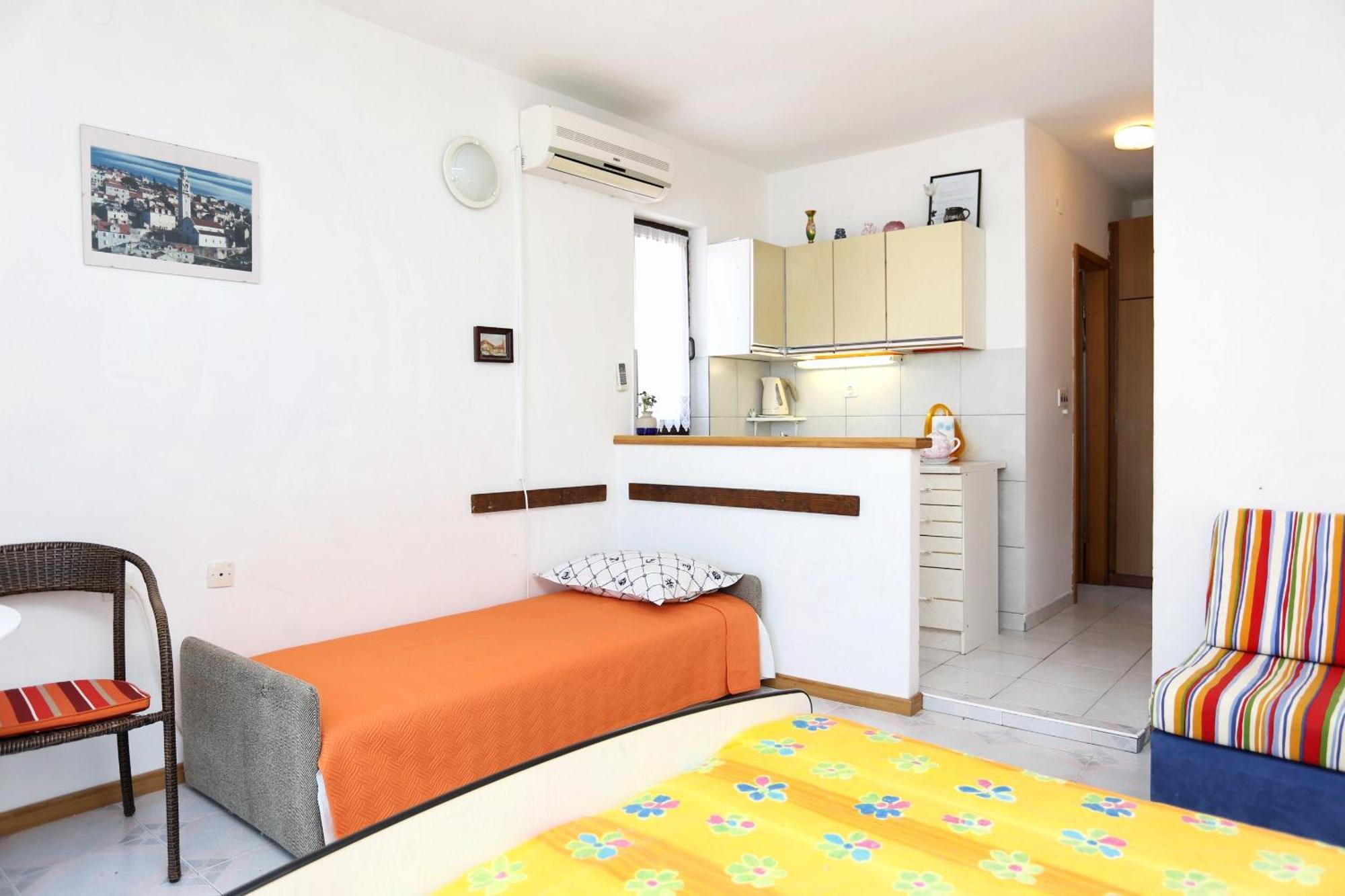 Apartments By The Sea Marusici, Omis - 1024 Мимице Стая снимка