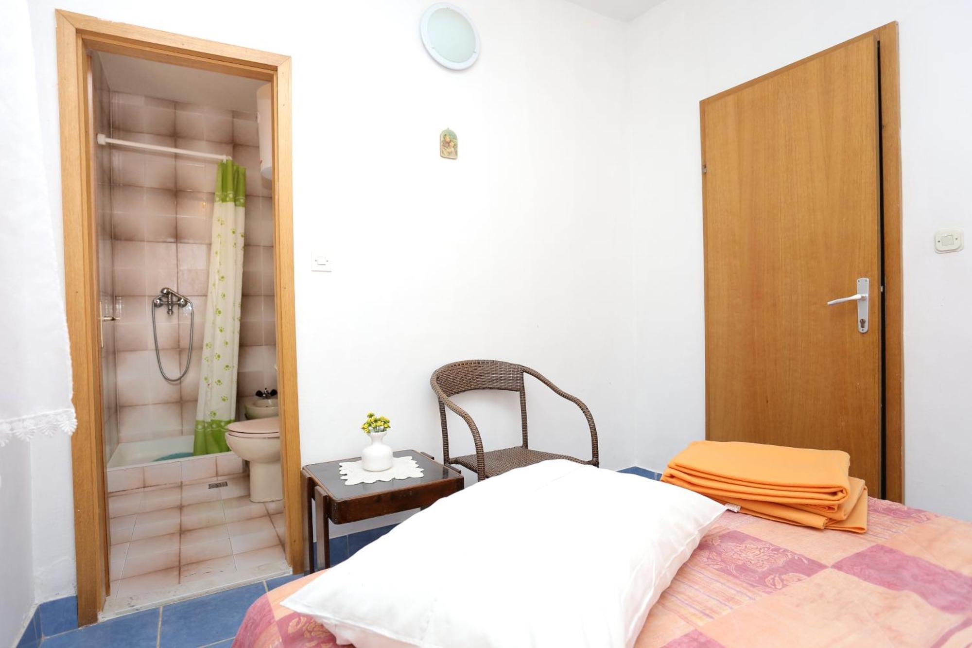Apartments By The Sea Marusici, Omis - 1024 Мимице Стая снимка